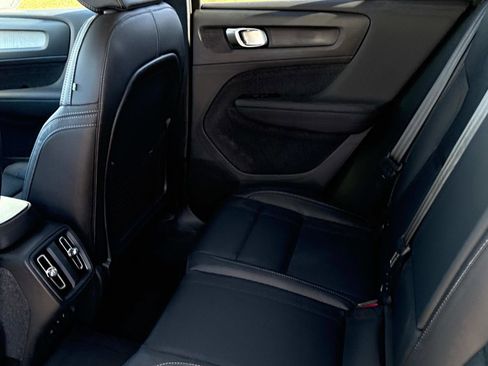 New 2026 Volvo XC40 B5 Ultra w/ Climate Package image 12