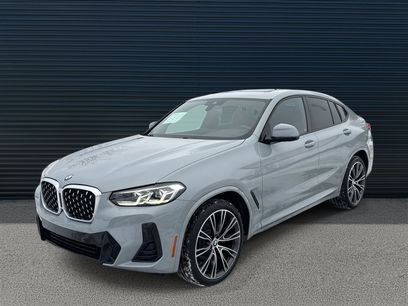 Used 2022 BMW X4 xDrive30i w/ M Sport Package 2