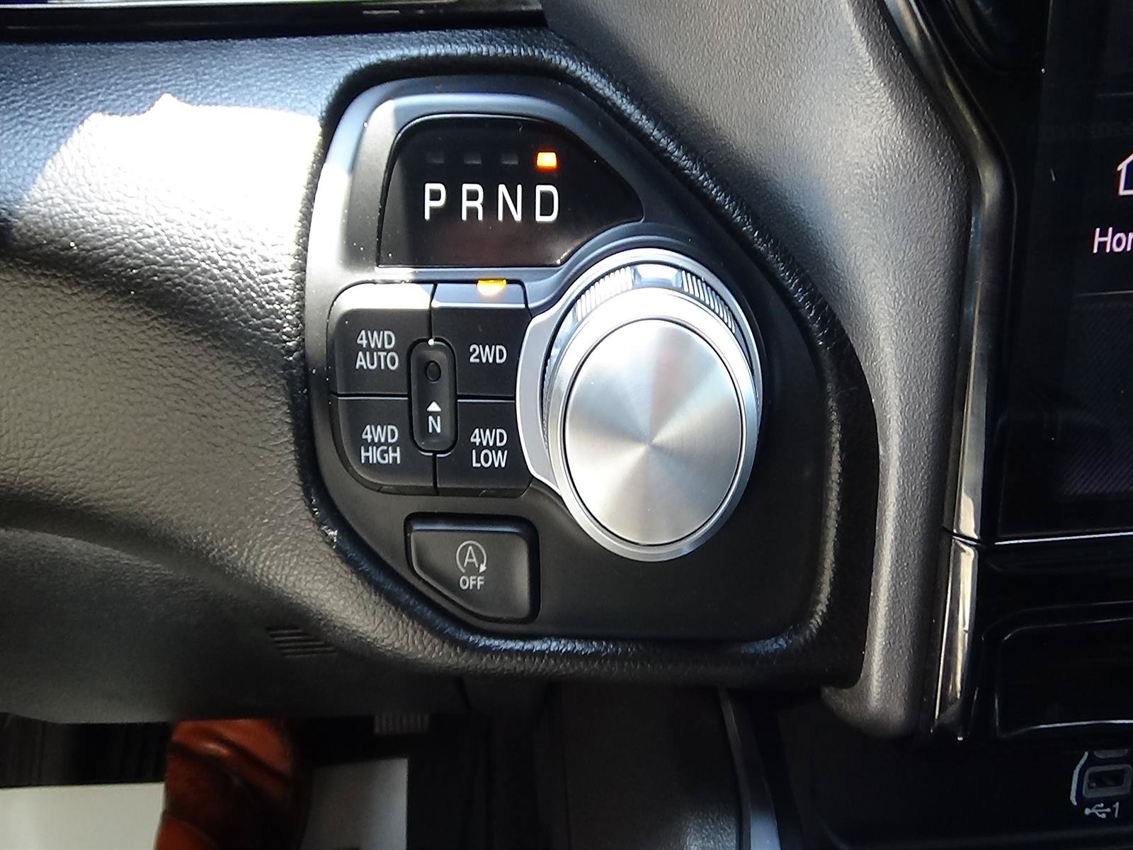 Used 2025 RAM 1500 Laramie w/ Night Edition AWD/4WD image 33