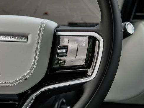 New 2026 Land Rover Range Rover Sport SE AWD/4WD image 22