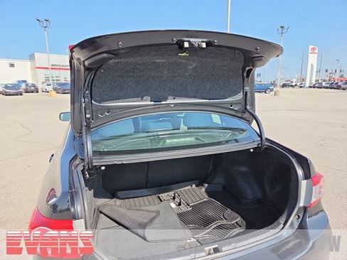 Used 2013 Toyota Corolla LE FWD image 20