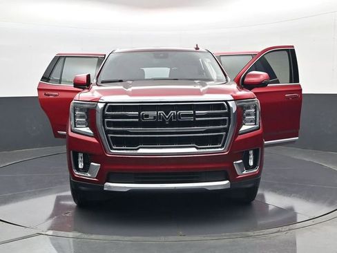Used 2023 GMC Yukon SLT w/ SLT Premium Package AWD/4WD image 32