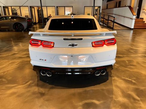Used 2022 Chevrolet Camaro ZL1 image 4