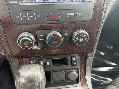 Used 2015 Chevrolet Traverse LT w/ Style and Technology Package AWD/4WD image 11