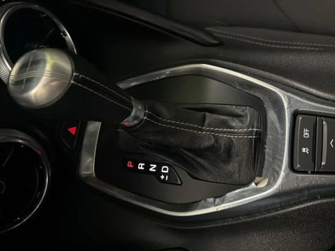 Used 2018 Chevrolet Camaro SS RWD image 13