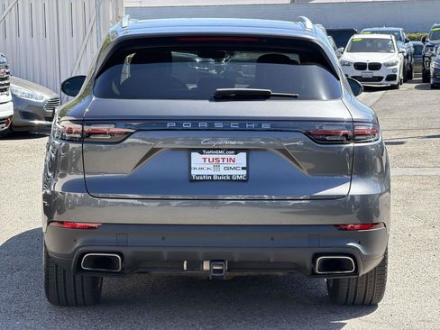Used 2023 Porsche Cayenne AWD/4WD image 6