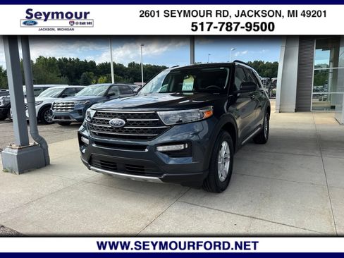 Certified 2023 Ford Explorer XLT w/ Equipment Group 202A AWD/4WD image 1