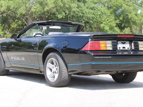 Used 1988 Chevrolet Camaro LT RWD image 6