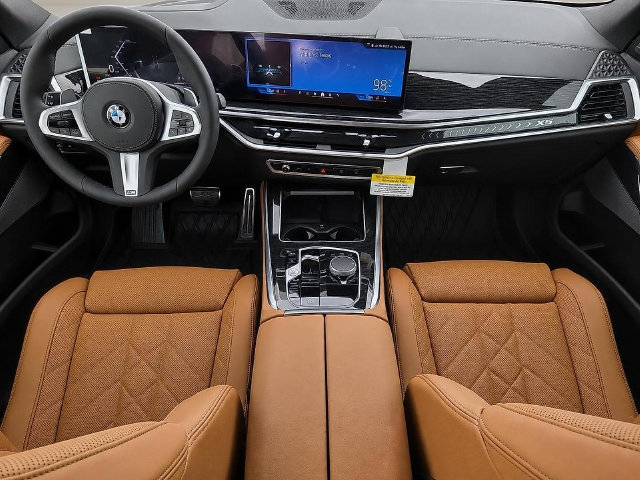 Used 2026 BMW X5 sDrive40i w/ M Sport Package RWD image 11