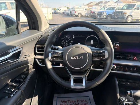 Used 2024 Kia Sportage SX FWD image 19