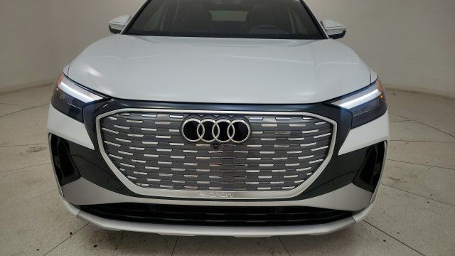 Used 2025 Audi Q4 e-tron Premium Plus w/ Premium Plus AWD/4WD image 24