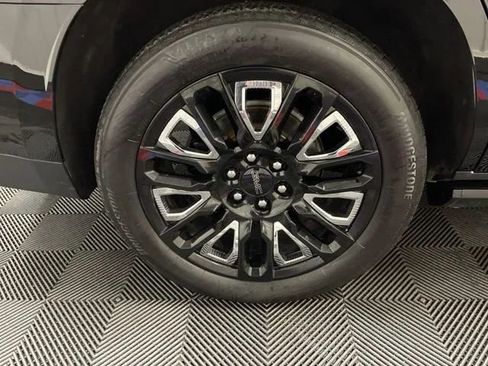 Used 2023 GMC Yukon Denali Ultimate image 24
