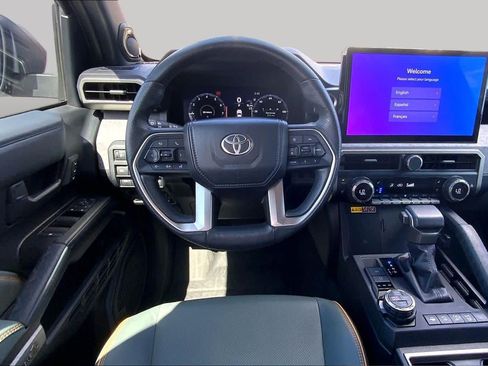 Certified 2025 Toyota 4Runner Trailhunter AWD/4WD image 6