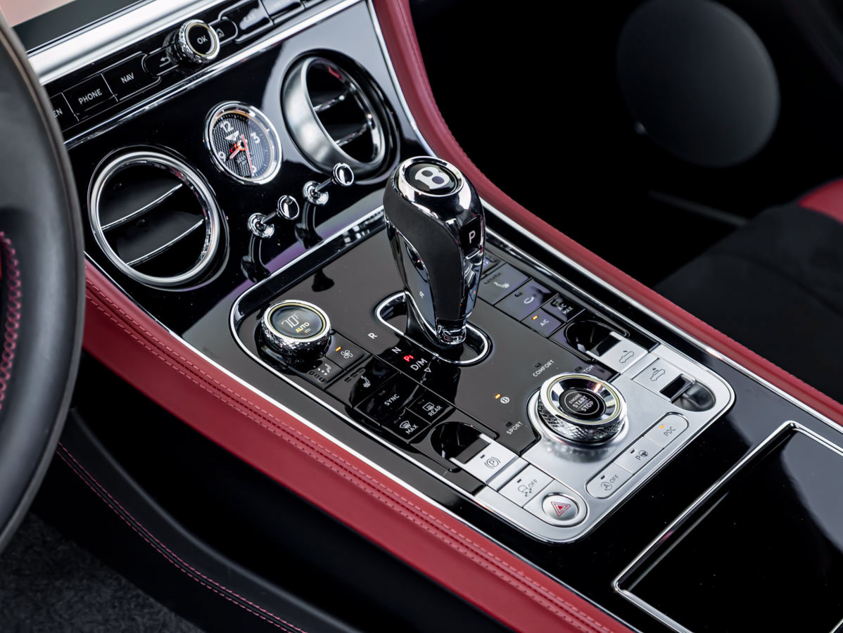 Used 2023 Bentley Continental GT V8 AWD/4WD image 32