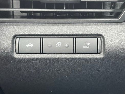 New 2025 Nissan Altima 2.5 SR image 30