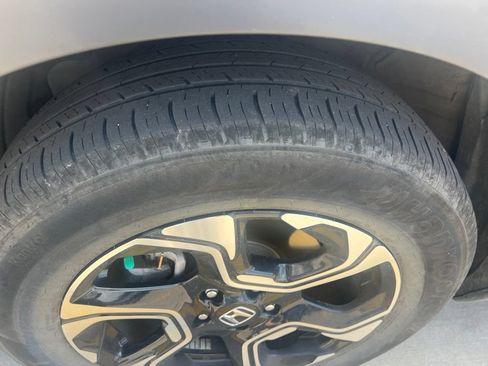 Used 2019 Honda CR-V Touring image 3