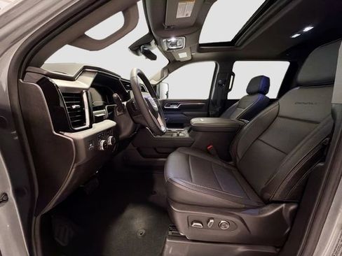 Certified 2025 GMC Sierra 2500 Denali w/ Denali Reserve Package image 18