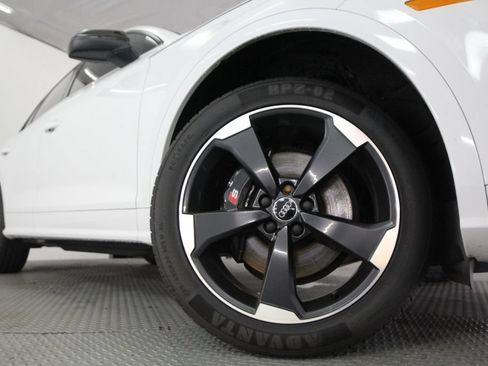Used 2019 Audi SQ5 Premium Plus w/ Premium Plus Package AWD/4WD image 20