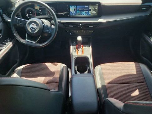 Used 2025 Nissan Kicks SR FWD image 21
