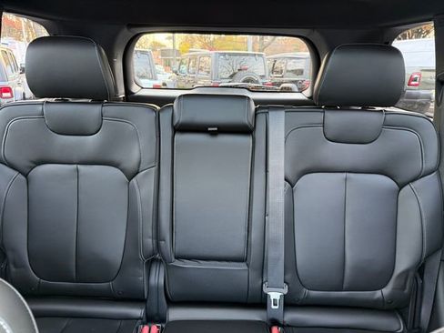 New 2025 Jeep Grand Cherokee Limited w/ MOPAR Finishing Package image 24