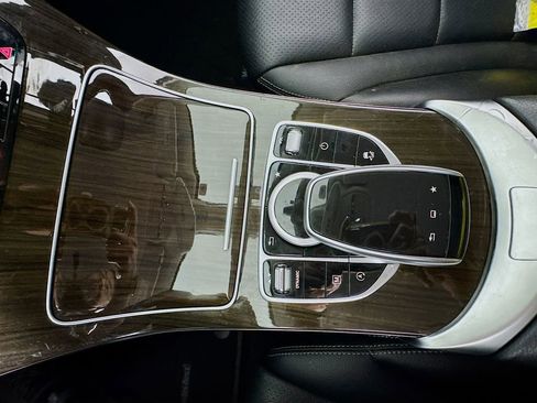 Used 2016 Mercedes-Benz GLC 300 4MATIC image 13