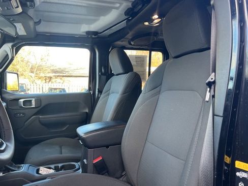 Used 2023 Jeep Wrangler Unlimited Sport image 24