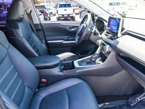 Used 2023 Toyota RAV4 XLE Premium AWD/4WD image 17