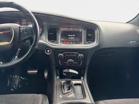 Used 2018 Dodge Charger R/T RWD image 13