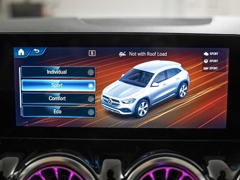 Certified 2023 Mercedes-Benz GLA 250 4MATIC w/ AMG Line Exterior image 21