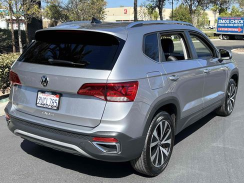 Used 2023 Volkswagen Taos SE FWD image 23