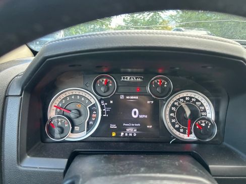 Used 2017 RAM 1500 Laramie AWD/4WD image 21