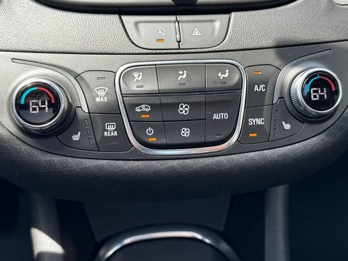 Used 2023 Chevrolet Malibu LT w/ Driver Confidence Package FWD image 19
