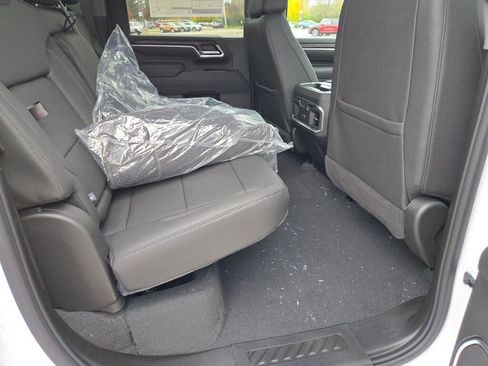 New 2026 GMC Sierra 3500 SLT w/ SLT Premium Package image 10