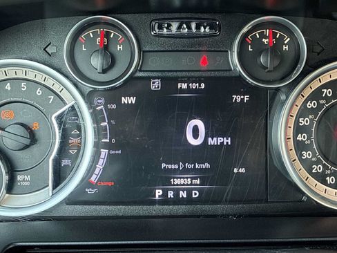 Used 2015 RAM 1500 Laramie AWD/4WD image 10
