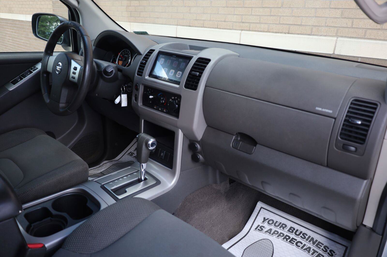 Used 2008 Nissan Pathfinder S AWD/4WD image 28