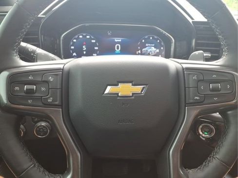 Used 2023 Chevrolet Silverado 1500 High Country w/ High Country Premium Package AWD/4WD image 12