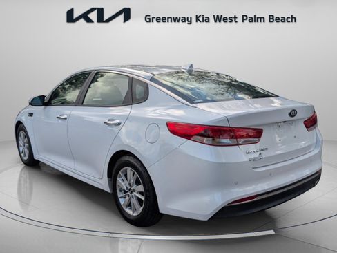 Used 2018 Kia Optima LX image 5
