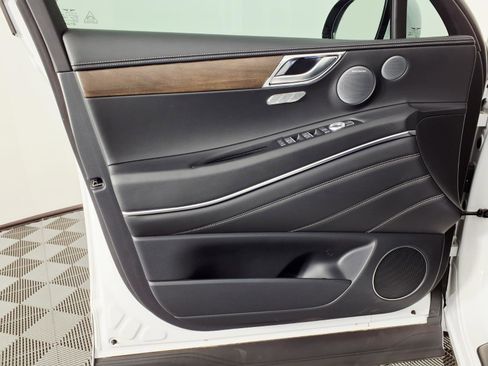 Certified 2026 Genesis GV80 2.5T Advanced image 17