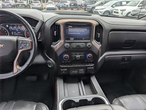 Used 2019 Chevrolet Silverado 1500 High Country w/ Technology Package image 18