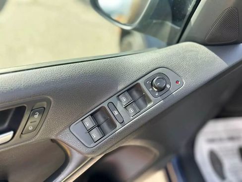 Used 2016 Volkswagen Tiguan SEL image 39