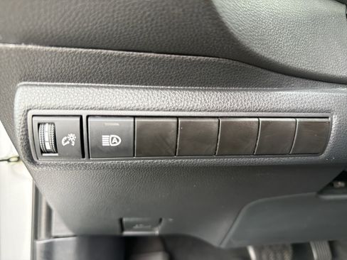 Certified 2022 Toyota Corolla LE image 10