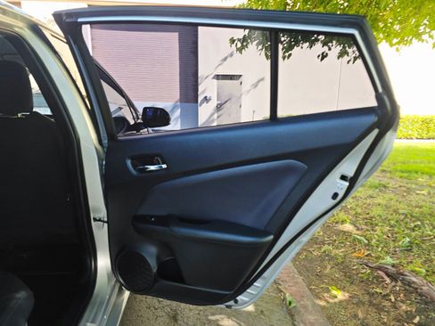 Used 2018 Toyota Prius Prime Premium image 33