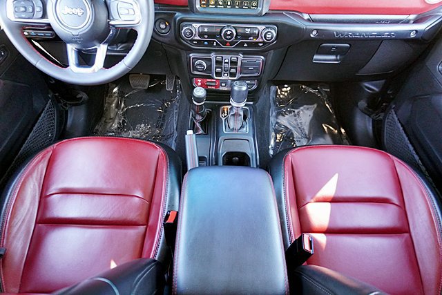 Used 2023 Jeep Wrangler Unlimited Rubicon 4xe AWD/4WD image 30