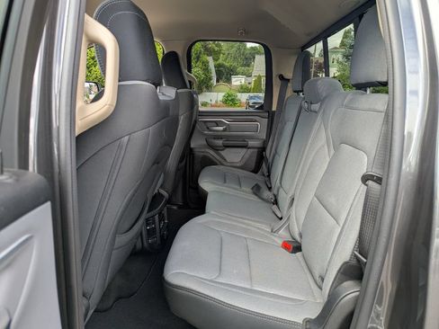 Used 2020 RAM 1500 Big Horn AWD/4WD image 32