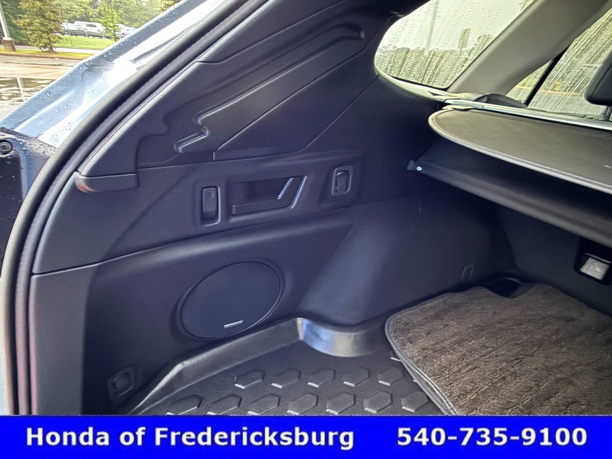 Used 2024 Subaru Outback Touring AWD/4WD image 23