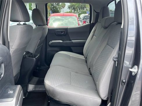 Used 2021 Toyota Tacoma TRD Sport image 8