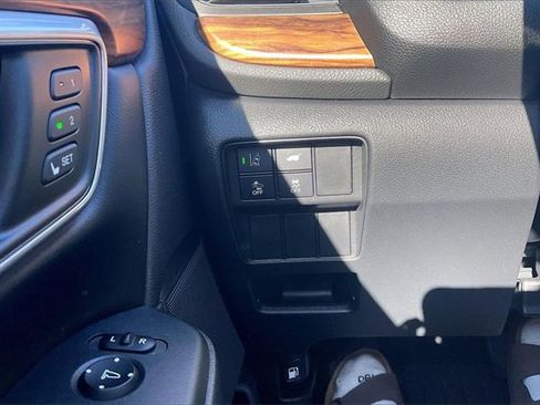Used 2020 Honda CR-V Touring image 34