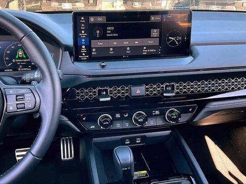 Used 2025 Honda Accord Sport image 7