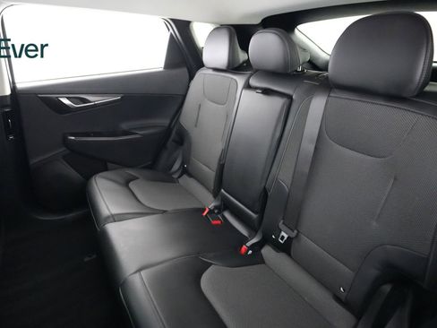 Used 2025 Kia EV6 Light image 24