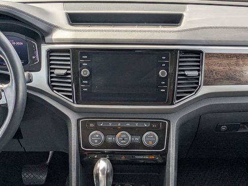 Used 2019 Volkswagen Atlas SEL Premium image 16